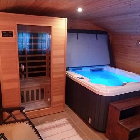 Mözsi Apartman Tolna Kültér fotó