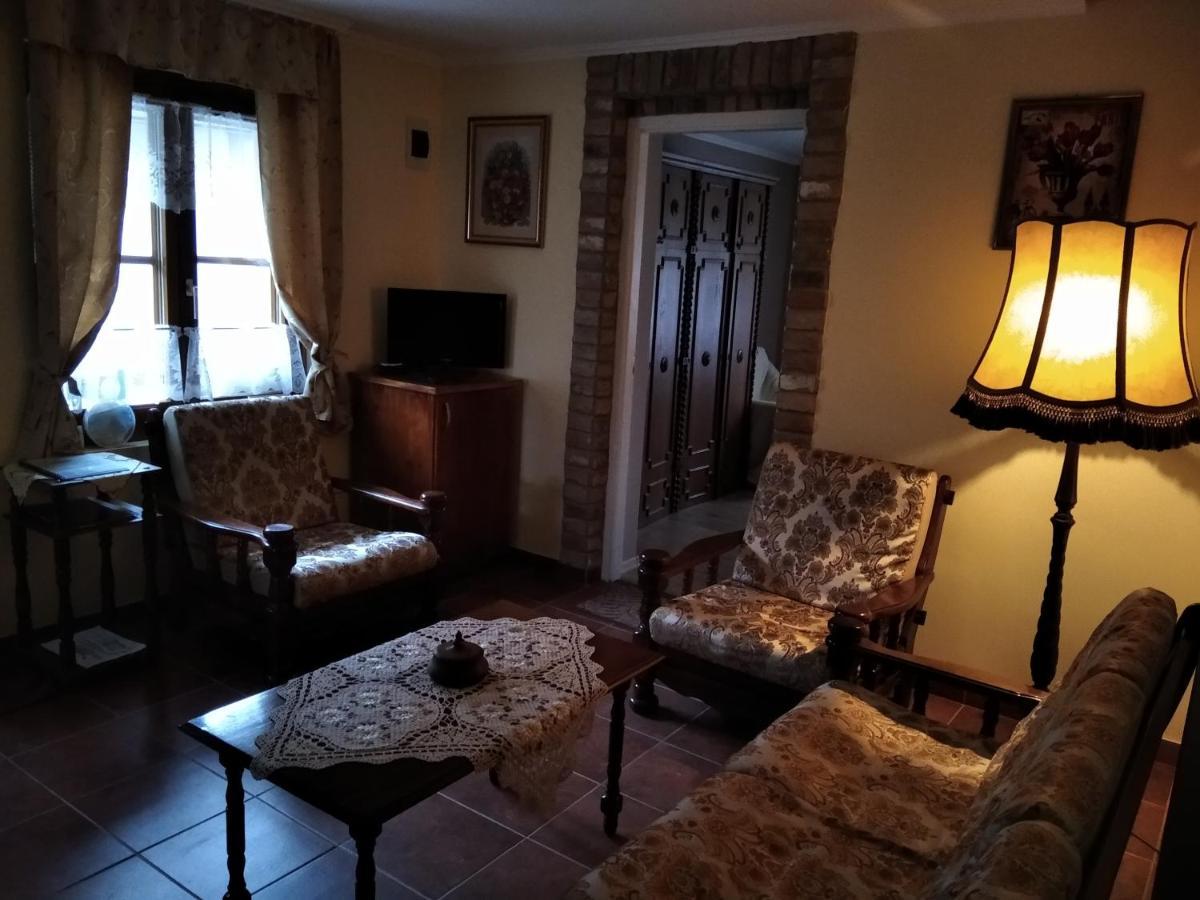 Mözsi Apartman Tolna Kültér fotó