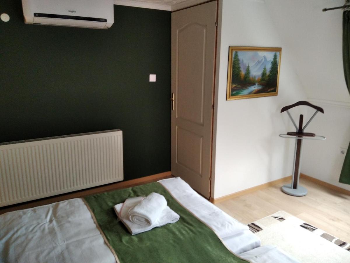 Mözsi Apartman Tolna Kültér fotó